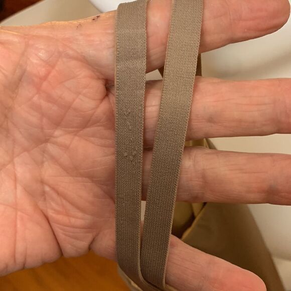 Reversible nude & tan body shaper. Size Medium-Large - Picture 8 of 8